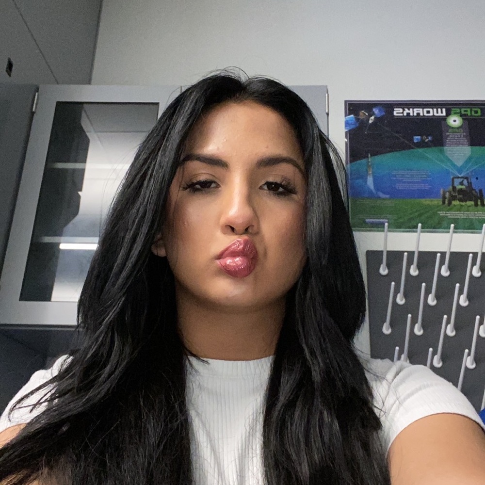 Meet your Posher, Adonai